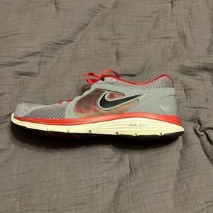 Nike dual fusion sz 11.5 men (no box)